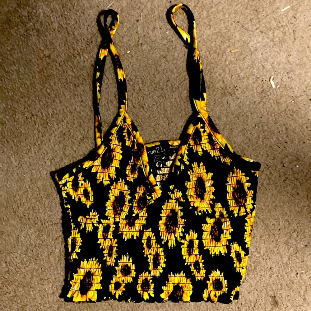 Small, Rue 21 Sunflower Crop Tank Top